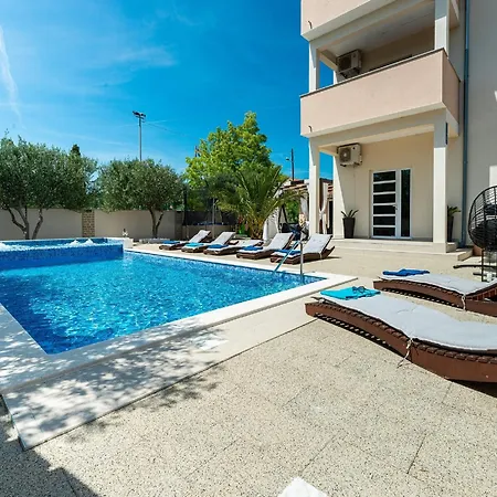 Ines Near Nature Park Vrana * Stankovci (Zadar)