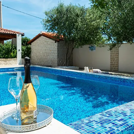 Willa Ines Near Nature Park Vrana