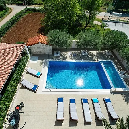 Willa Ines Near Nature Park Vrana