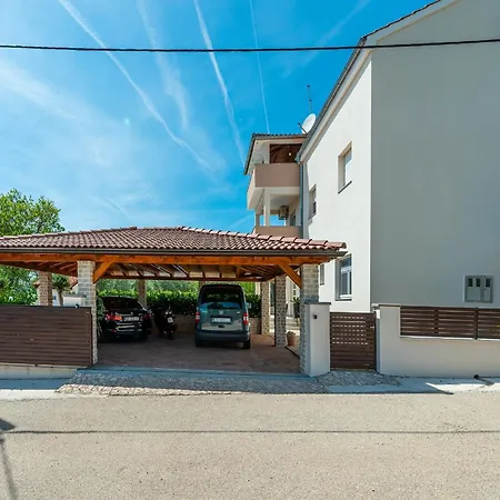 Ines Near Nature Park Vrana *