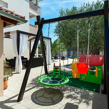 Ines Near Nature Park Vrana Villa
