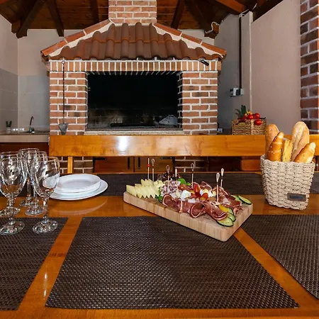 Ines Near Nature Park Vrana Villa *